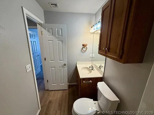 312 W Sycamore St — Photo 12