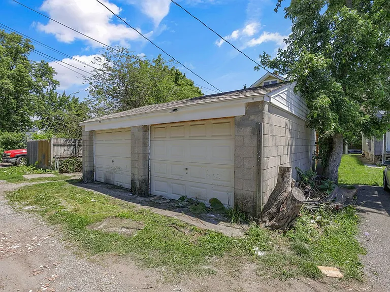 43-45 N Chase Ave — Photo 34