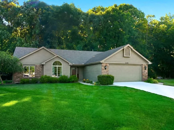 1635 Summer Glen Pl, Fort Wayne, IN 46825