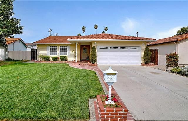 1st image of 5565 Dunsburry Ct