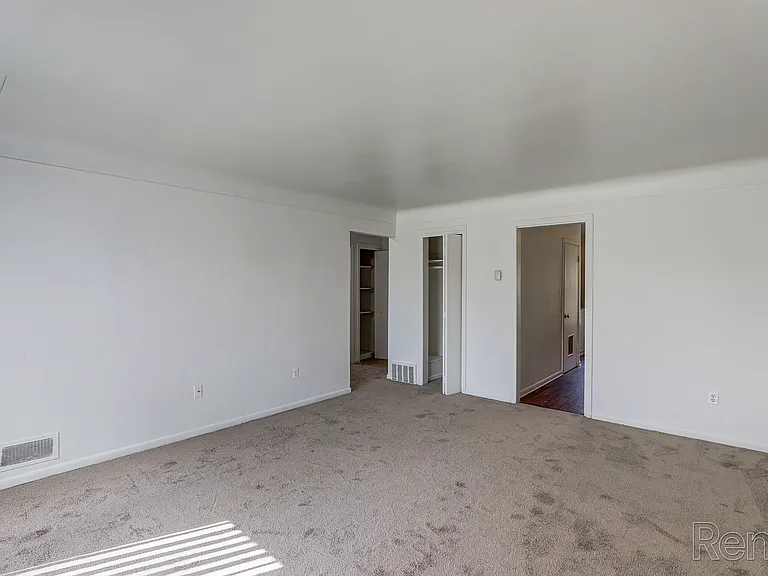 Campbell Row Apartments — Photo 20