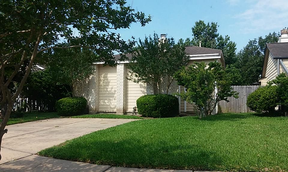 1st image of 7109 Goldendale Ct