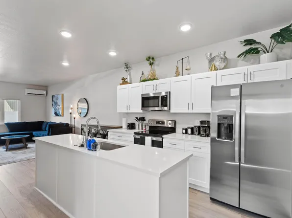1911 W Boone Ave #2, Spokane, WA 99201