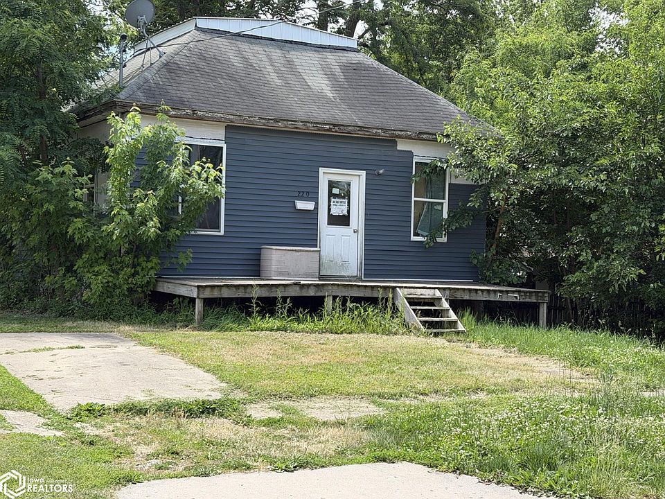 1st image of 220 E Franklin St