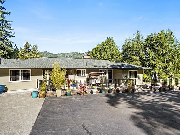 3rd image of 14165 Woodland Drive