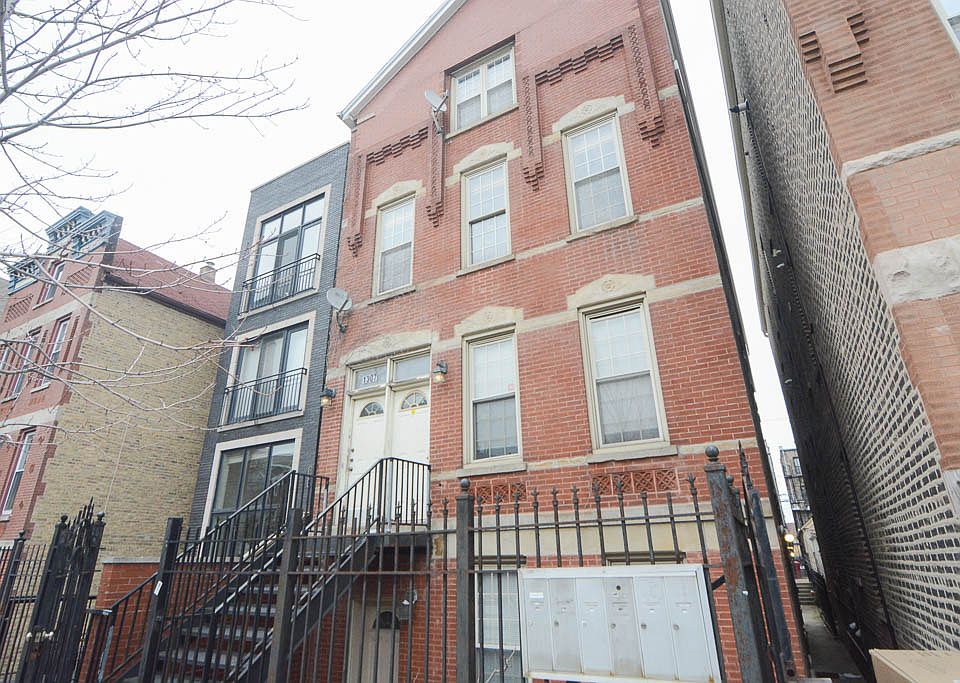 1st image of 1307 N Greenview Ave APT 1F