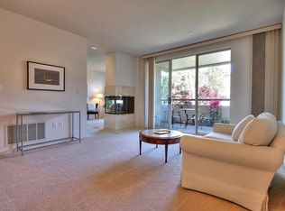 400 Deer Valley Rd APT 2M, San Rafael, CA