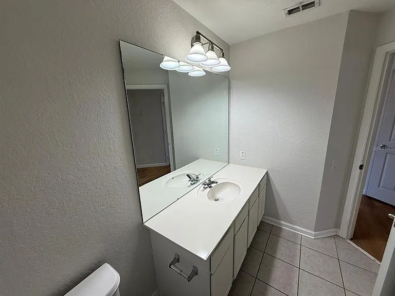 933 Enclair St — Photo 31