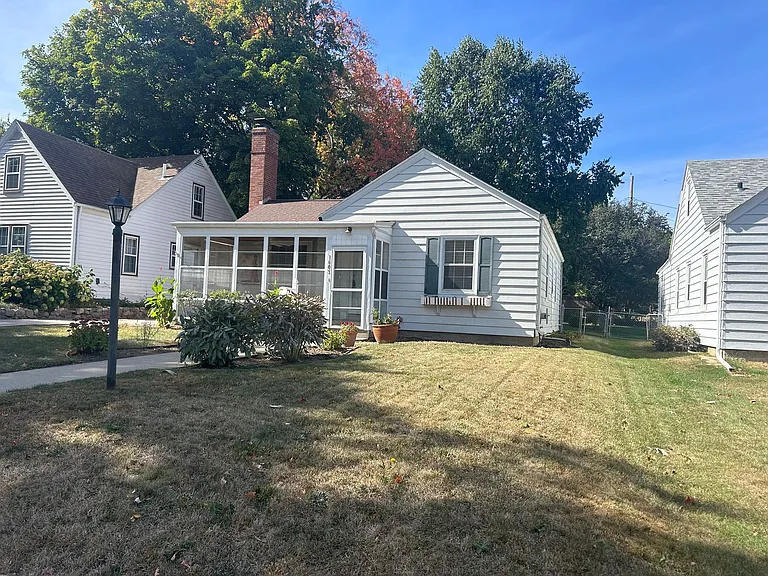 1603 S Carter Pl — Photo 1