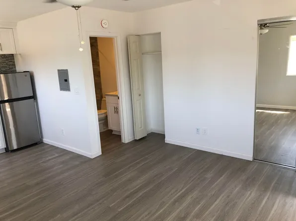 Ingraham - La Playa Point LP, 3755-3771 Ingraham St #202, San Diego, CA 92109