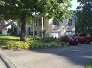 118 Summit Park Cir, Elkview, WV 25071