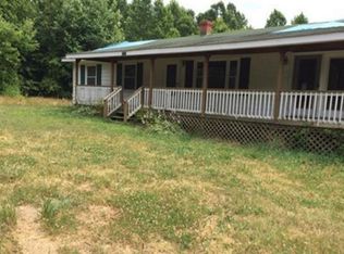 2686 Twin Bridges Rd, Green Bay, VA 23942