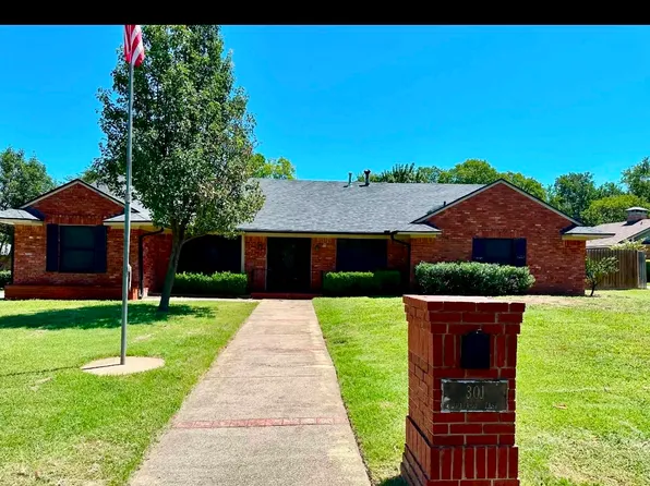 301 N Arapaho E, Sherman, TX 75092