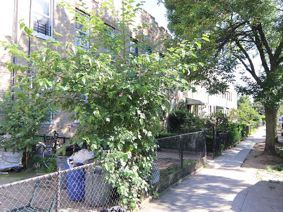 2nd image of 3143 47th St #2