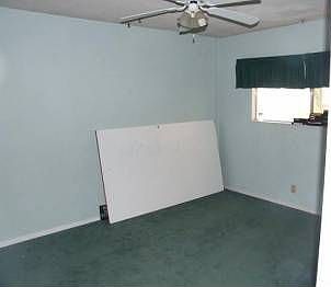 3rd image of 1605 Curtis St
