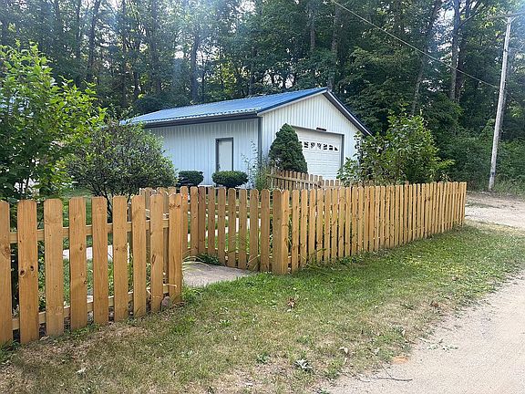 2nd image of 3944 Truesdale Ave