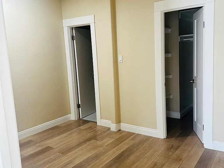3921 E Livingston Dr #12 — Photo 9
