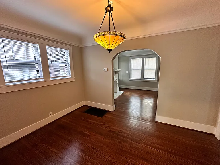 1812 Martin St — Photo 10