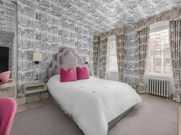 116 East 61st Street image 11 of 17