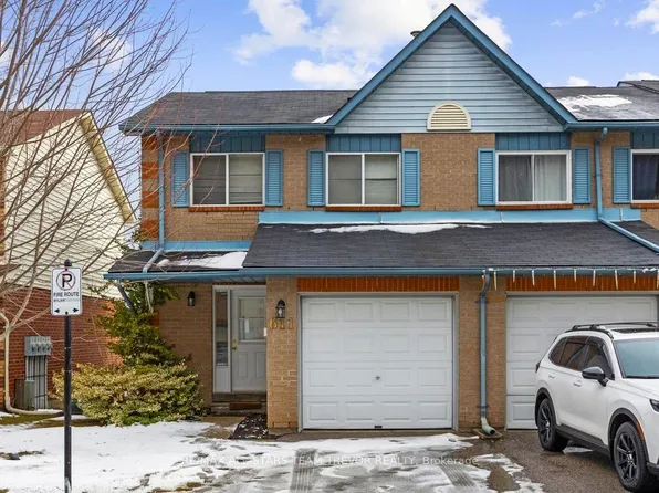 611 Gibney Cres #24, Newmarket, ON L3X 1Y3