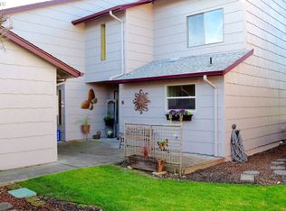 2363 40th Ave APT 6, Longview, WA 98632