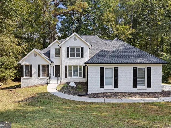 3760 Mountain Cove Rd, Snellville, GA 30039