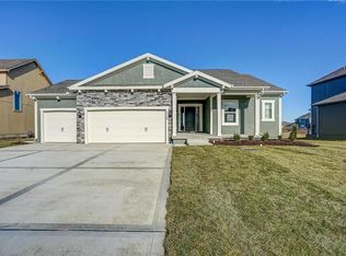 1708 SW Merryman Dr, Lees Summit, MO 64082