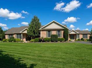 1084 Old School Rd, Quakertown, PA 18951