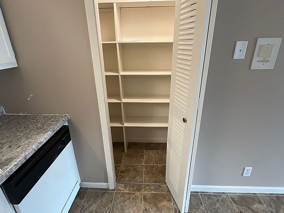 5th image of 7525 Pierce St #7512-03