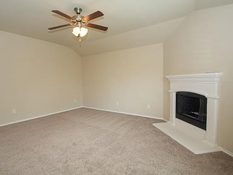 1222 Coleman Dr — Photo 6