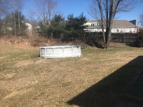 3rd image of 17 Atlantic Blvd