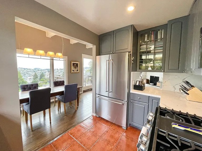 367 Roosevelt Way — Photo 14