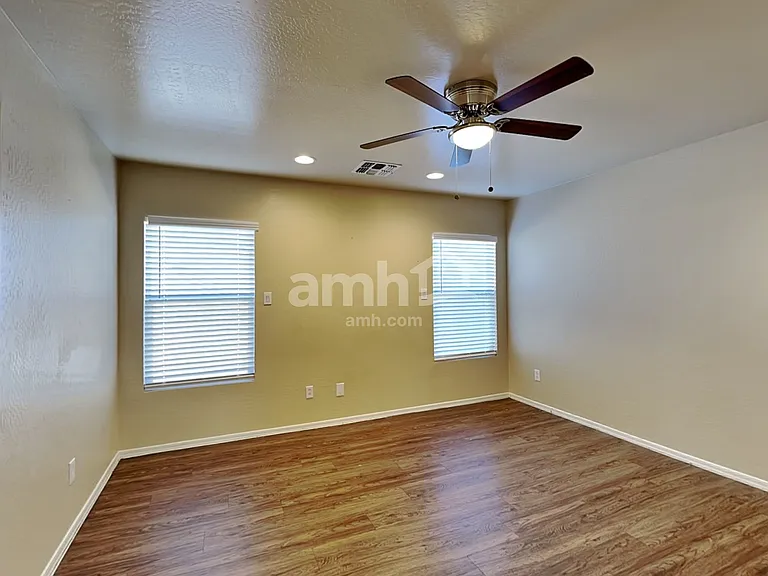 22644 W Adams Dr — Photo 6
