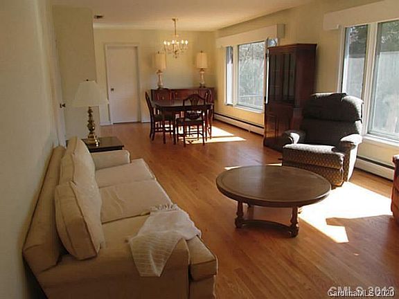 3rd image of 2408 Pine Cape Ct