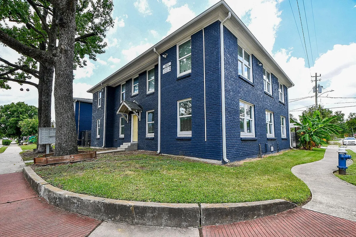 Building Photo - 1011 Enid St #2
