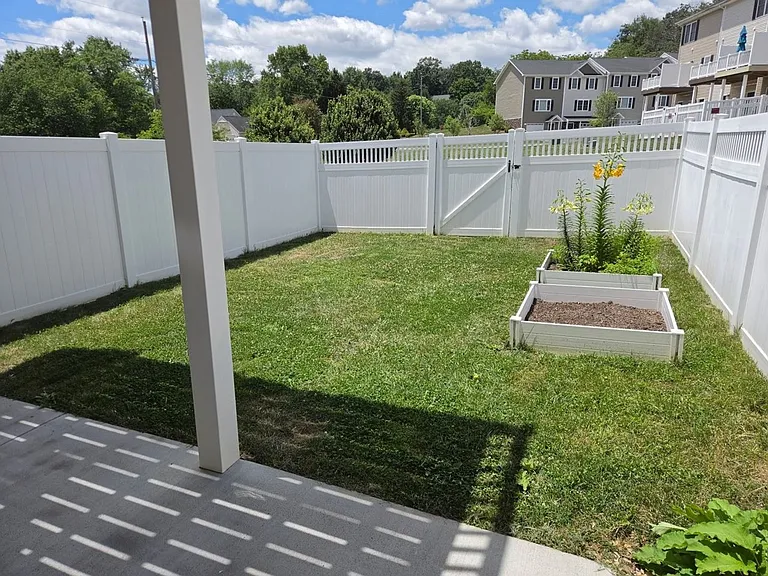 1244 Harvest Ct — Photo 14