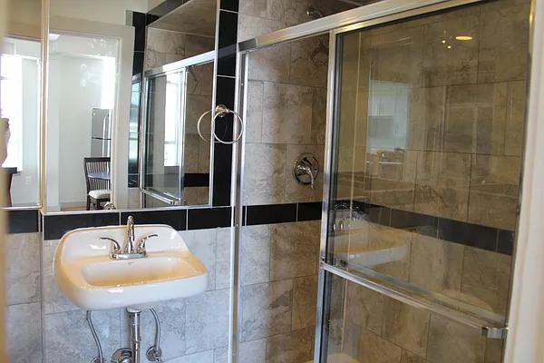 Rented by 5 Boro Realty Corp | media 9