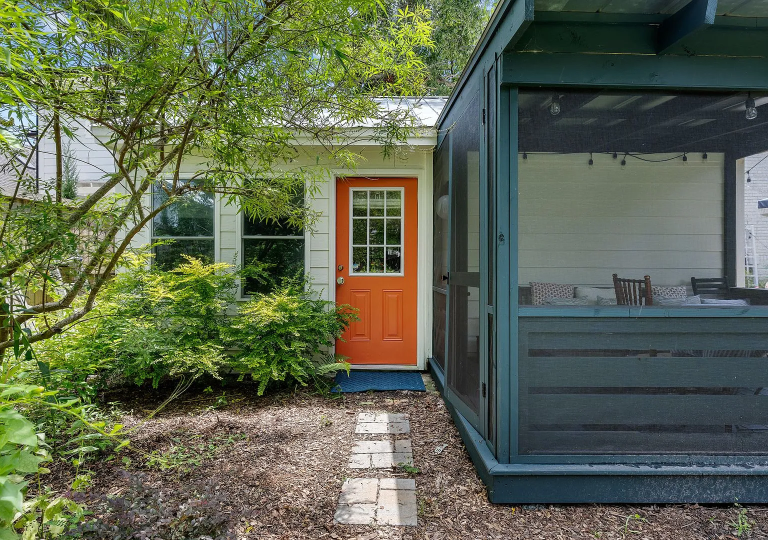 The Garden Cottage- 134 Sans Souci, Unit B — Photo 1