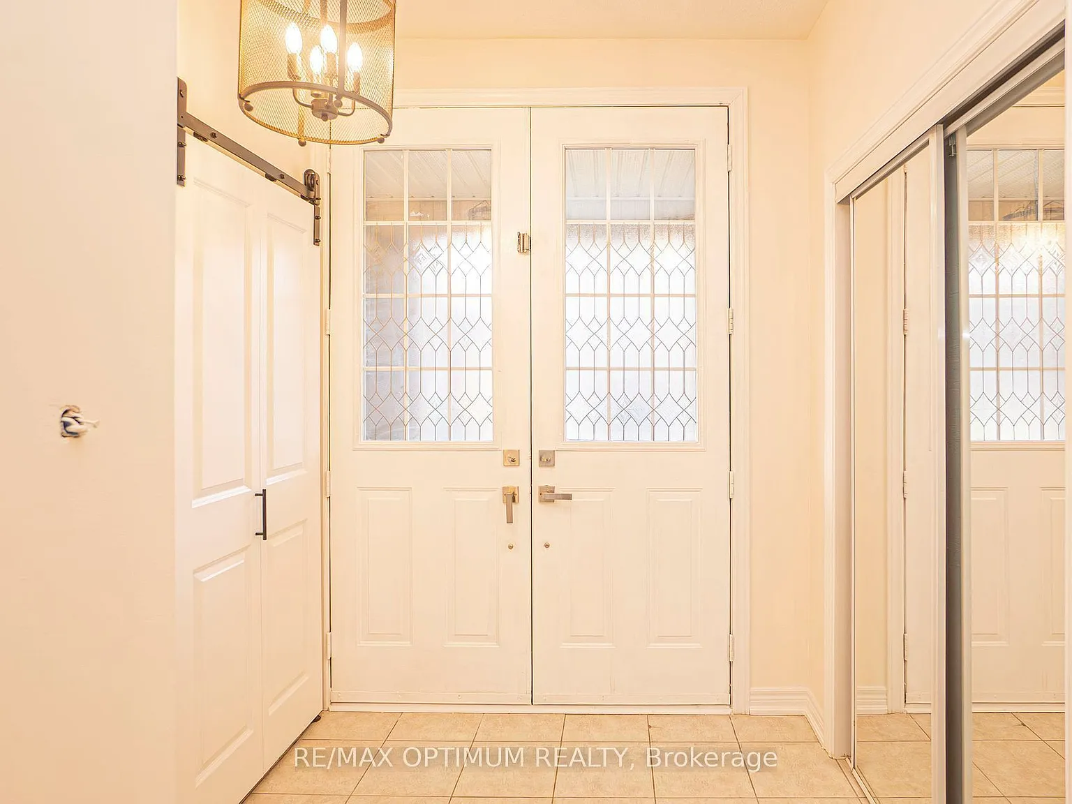4 bed, $3,050 — Photo 3