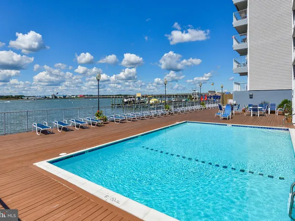 210 Worcester St Unit 204, Ocean City, MD 21842
