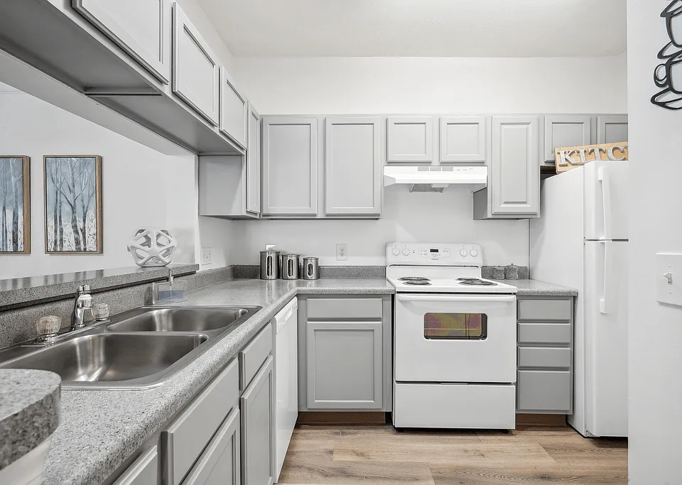 Summerwood on Towne Line Apartments