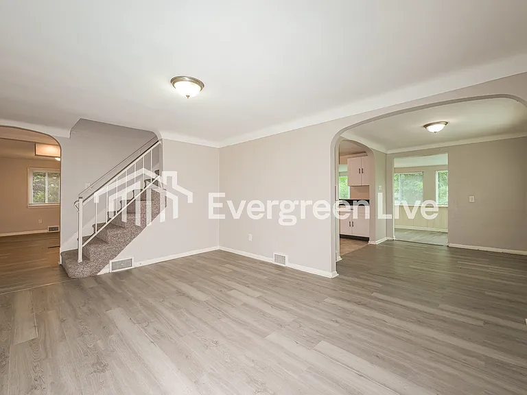3788 Meadowbrook Rd — Photo 4