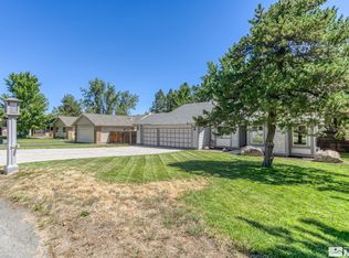 12570 Creek Crest Dr, Reno, NV 89511