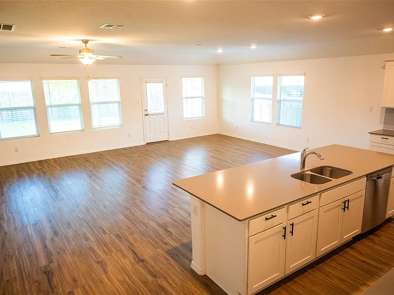 423 Bluejack Way — Photo 9