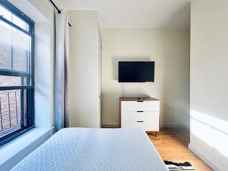 690 Prospect Pl #229 — Photo 4