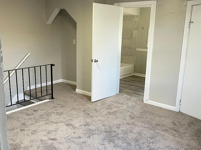 310 Marlow St — Photo 14