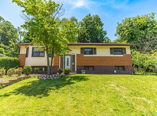 5515 Helmont Dr, Oxon Hill, MD 20745