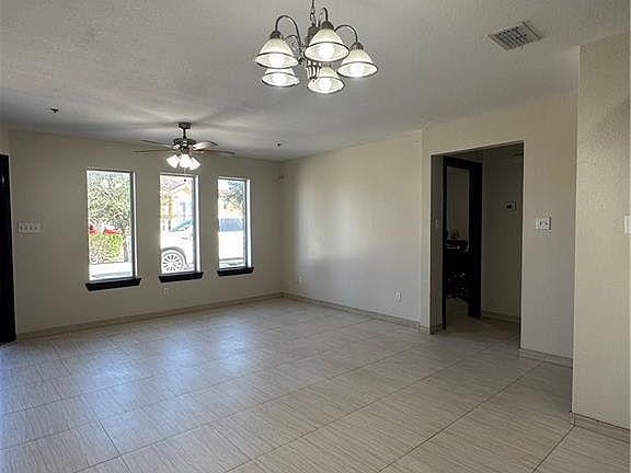 3rd image of 1403 W Kiwi Ave APT 1