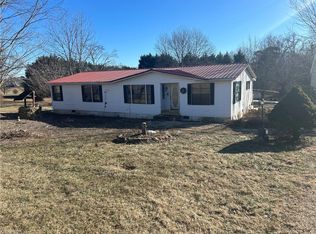 134 Tom Hunter Rd, Pilot Mountain, NC 27041