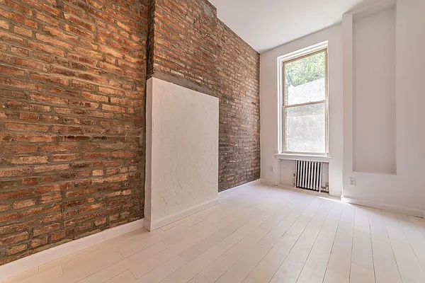 Rented by Triplemint | media 29